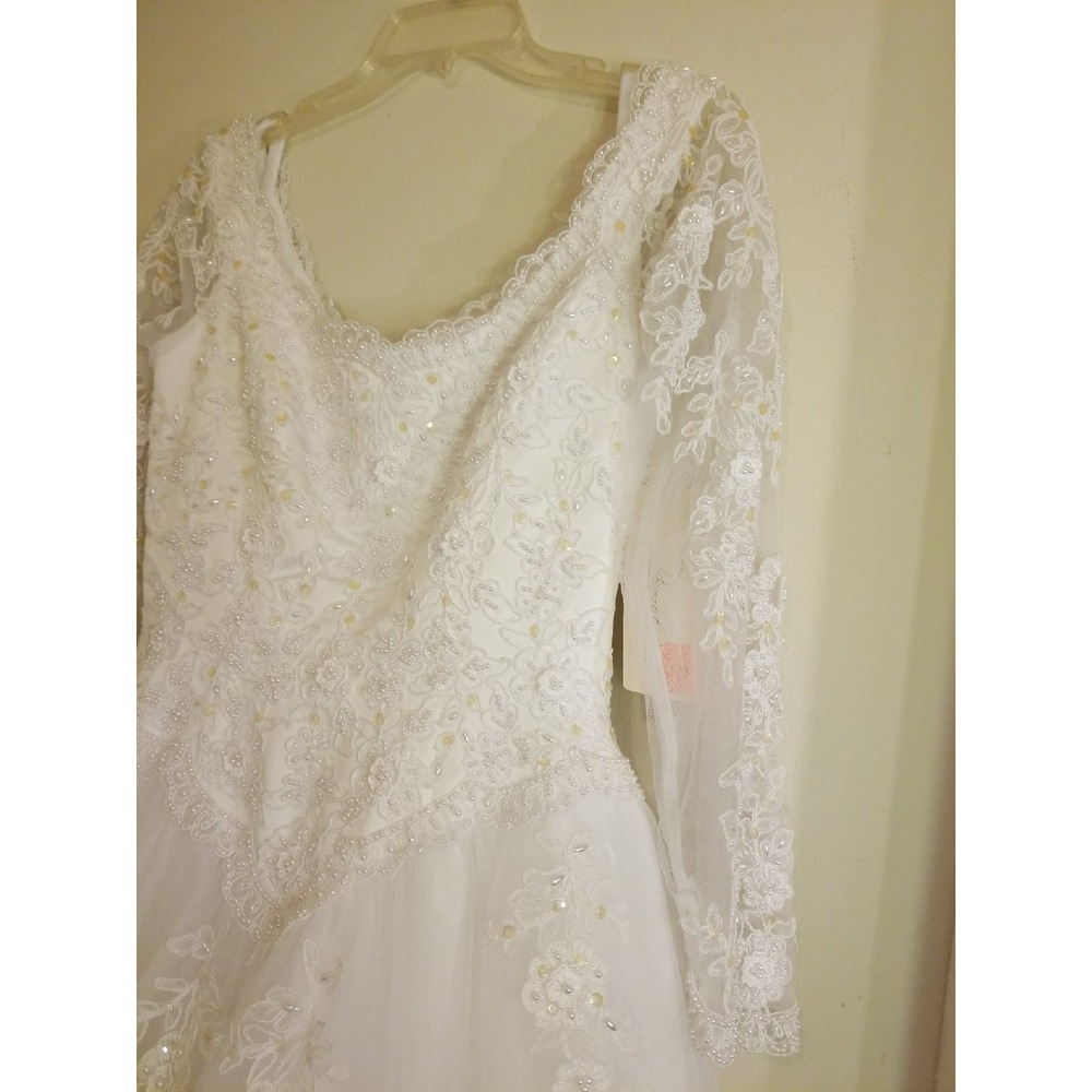 Dress - Picture 3 of 12